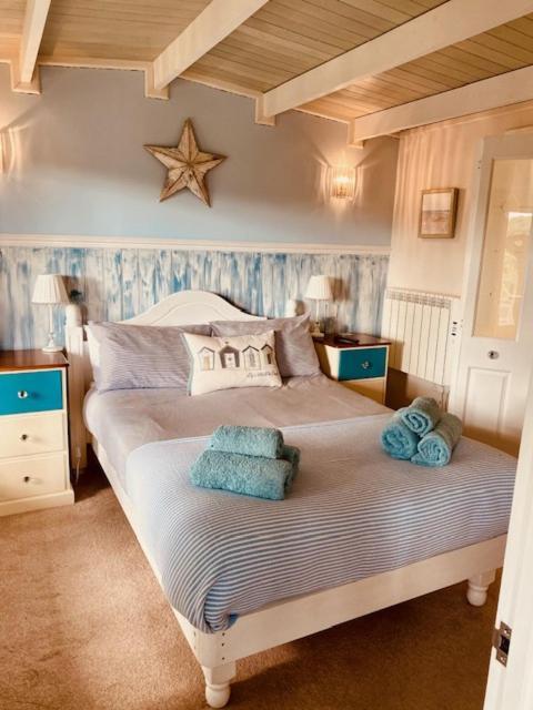 Blankednick Boltholes - 3 Beautiful Family Or Couples Cornish Getaways Villa ทรูโร ภายนอก รูปภาพ